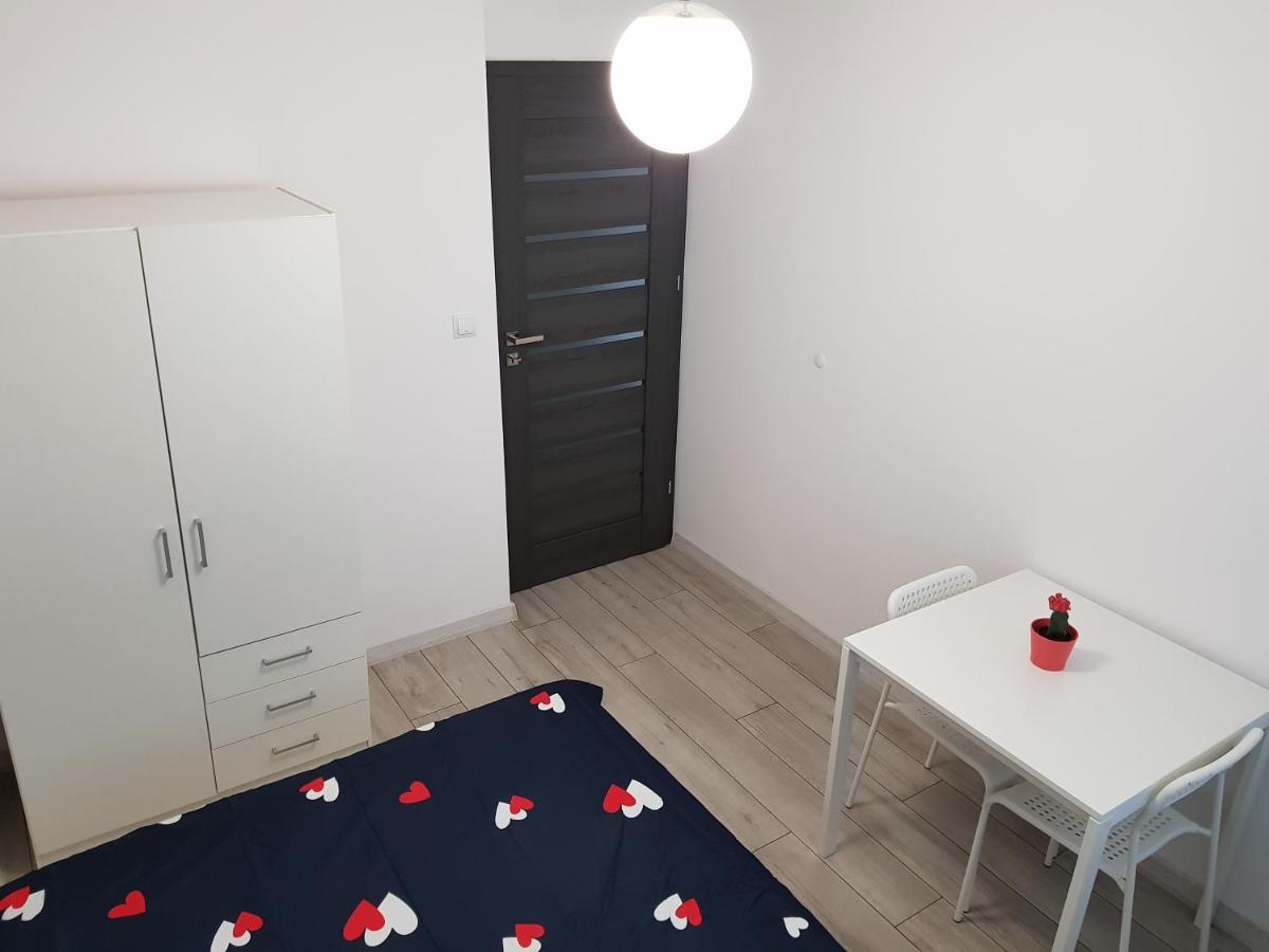 Mirrorroom Pl Airport Varşova Dış mekan fotoğraf